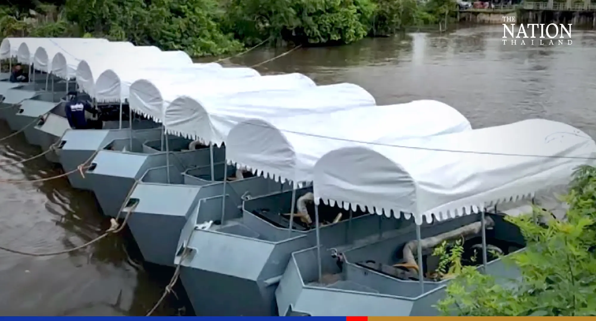 Navy prepares 80 boats for Bangkok flood relief operation