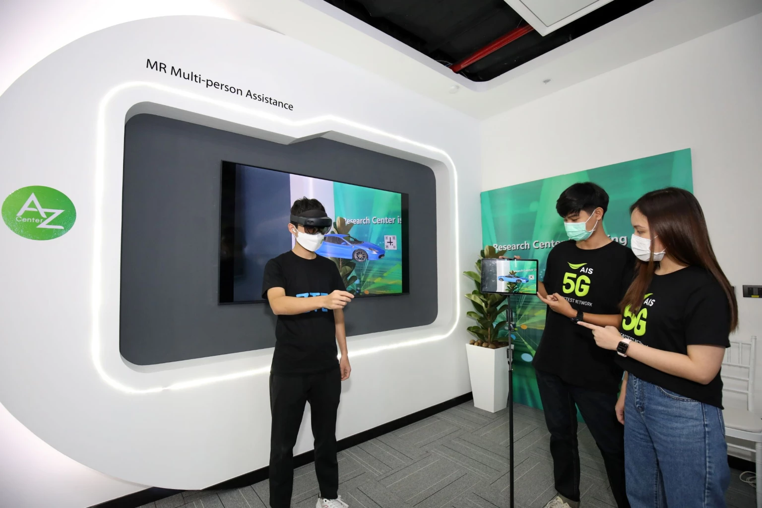 AIS partners ZTE to open the first “5G A-Z Center” in Thailand