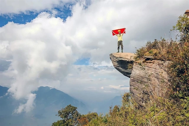 Vietnam’s 5 magnificent cliffs that offer heart-stopping adventure
