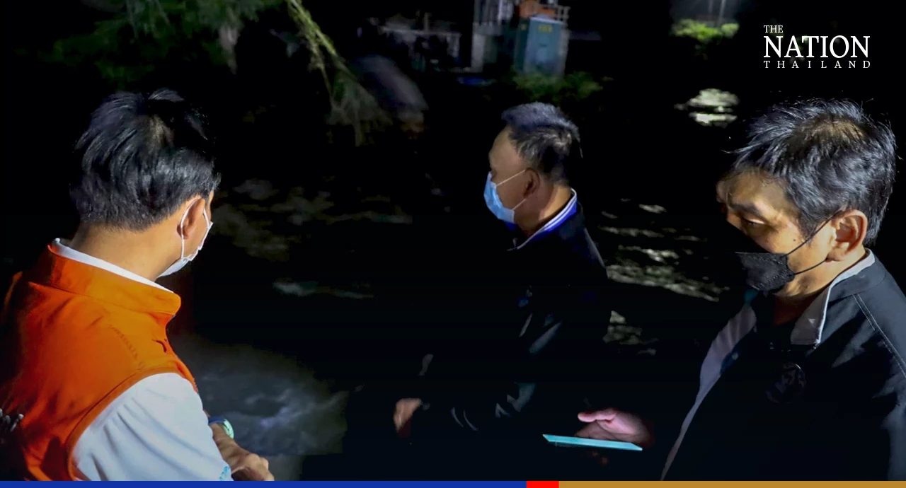 Ayutthaya river overflows, washing away road and flooding 3 districts