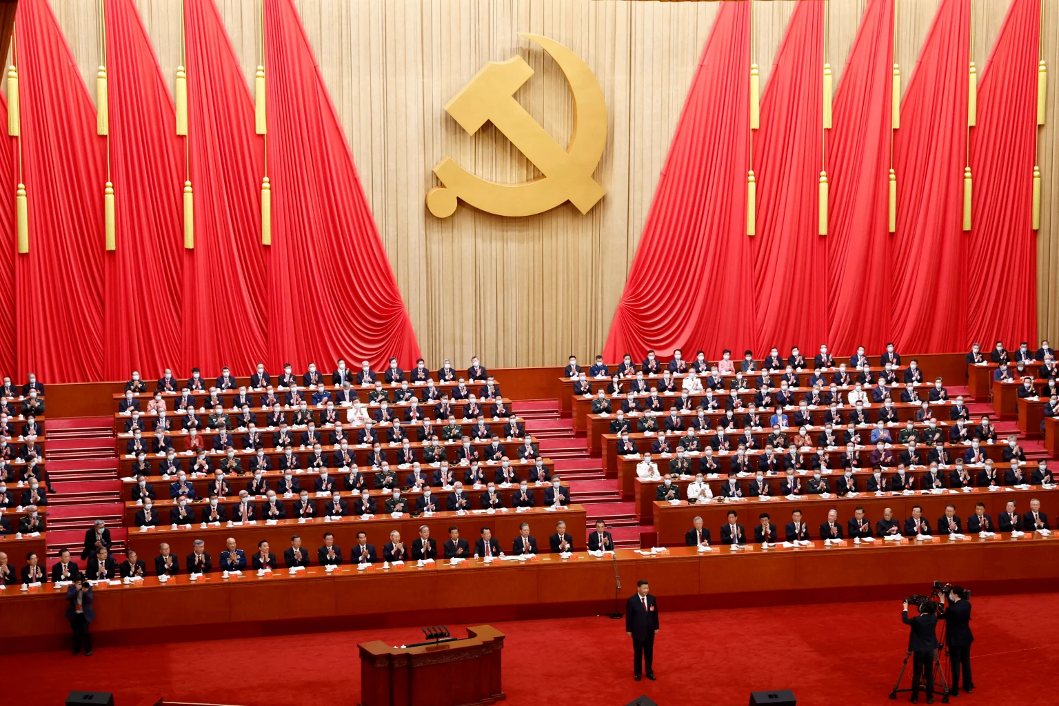 Xi focuses on China's security, zero-Covid policy as he kicks off Communist Party Congress