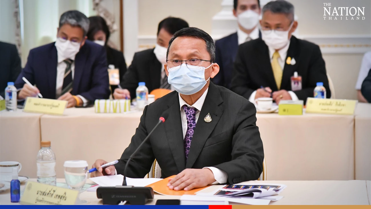 Step up crackdown on drugs, illegal firearms possession, Prayut tells agencies