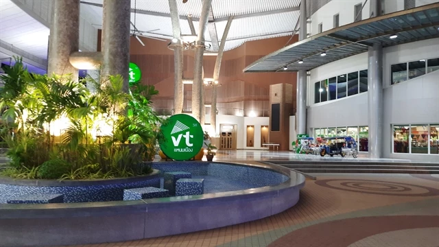 Enjoying Thai-style Vietnamese food with an open mind