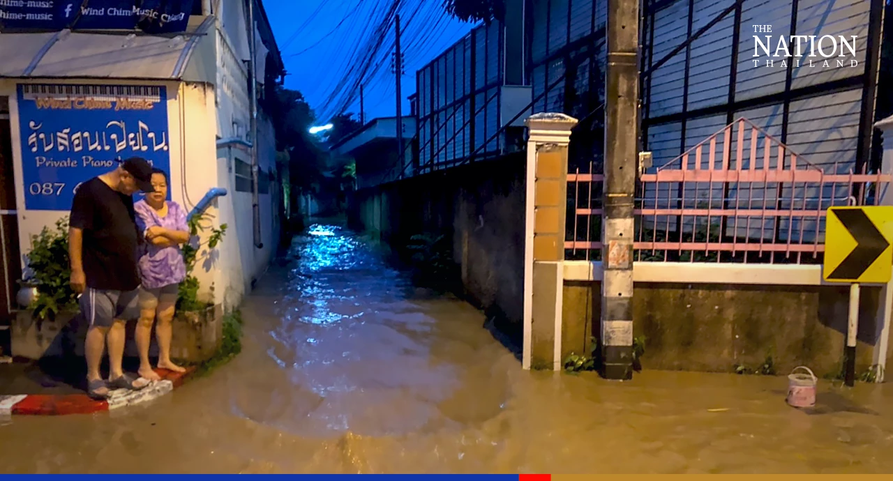 Many parts of Chiang Mai’s Muang district flooded as Ping River bursts its banks