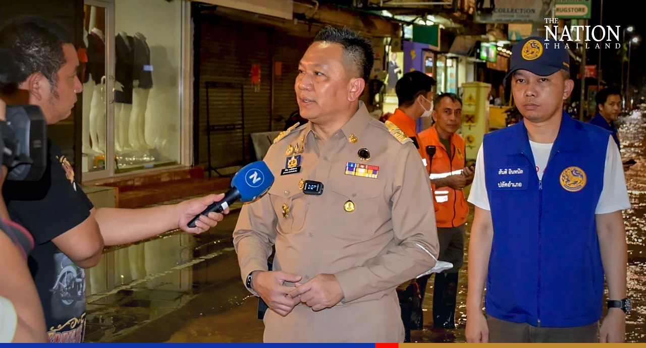 Chiang Mai floods start to ease, 62 more water pumps to be installed to speed up draining