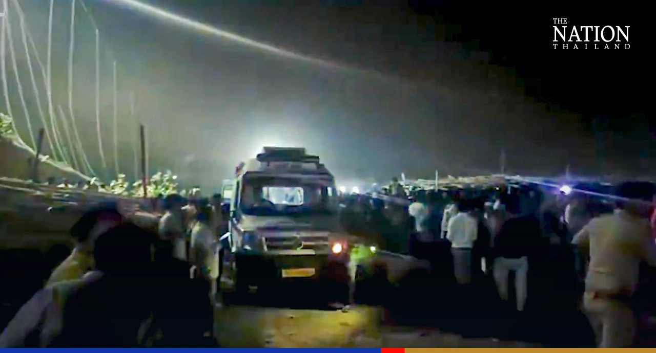 India bridge death toll rises to 132 as rescuers search Machhu River