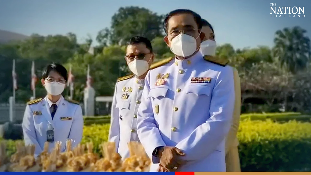 PM, ministers mark Memorial Day for King Bhumibol Adulyadej the Great