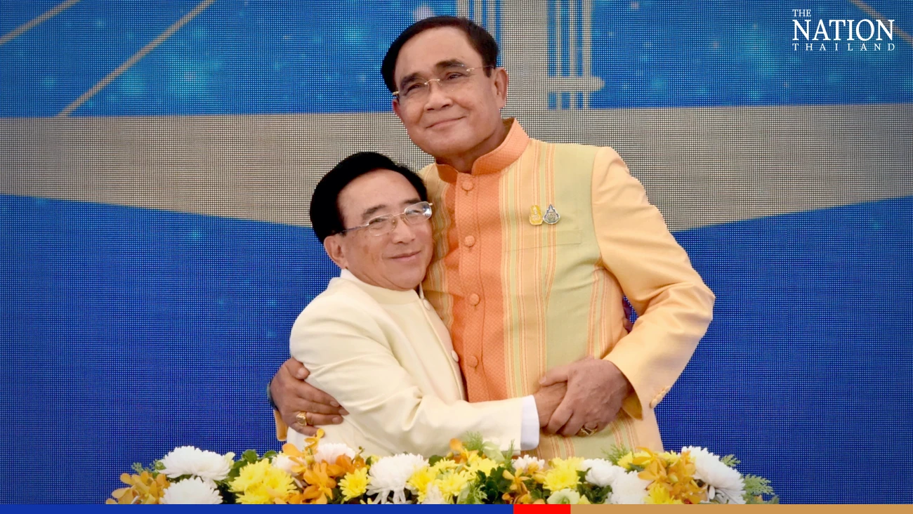 Thai, Laos PMs ‘lay’ foundation stone for 5th Thai-Laos Friendship Bridge