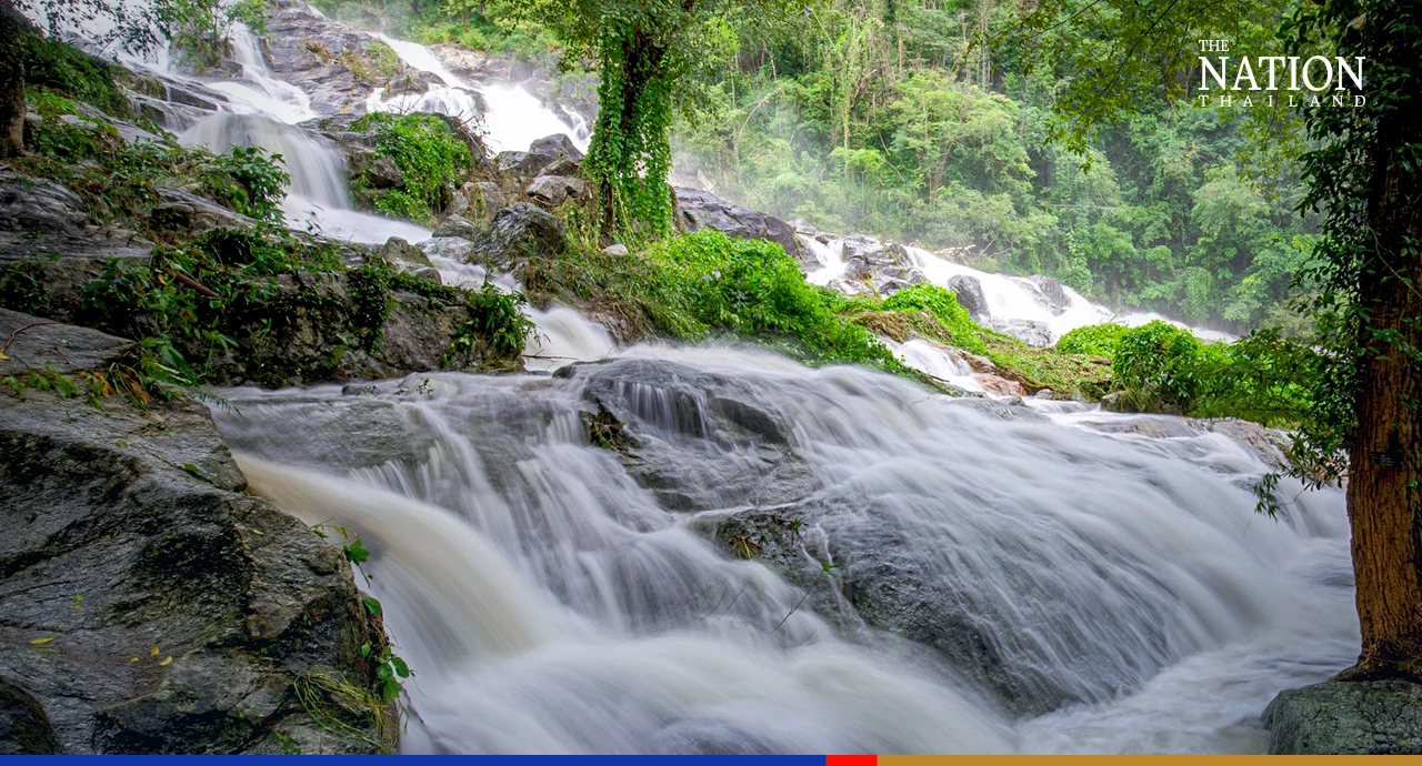 Seventeen national parks close waterfalls, other attractions amid floods