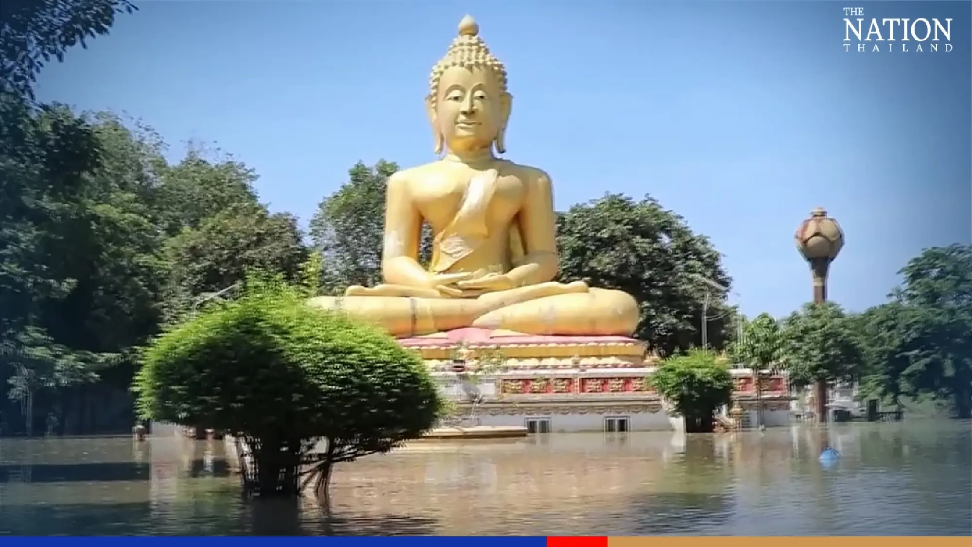 5 districts in Ang Thong province swamped as Chao Phraya breaks banks