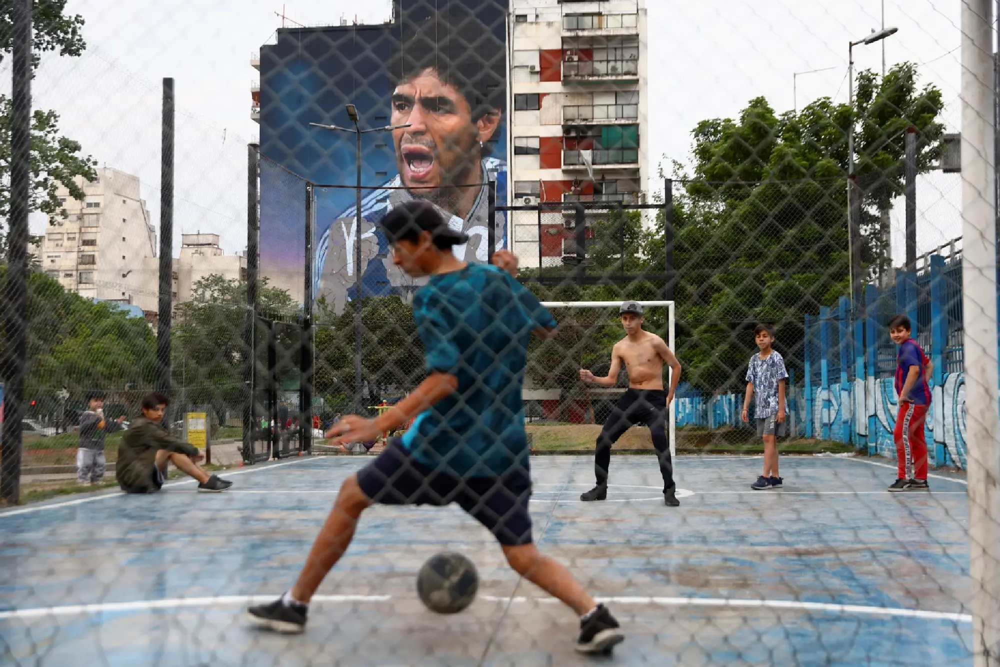 Giant new mural celebrates \'warrior\' Maradona in Buenos Aires