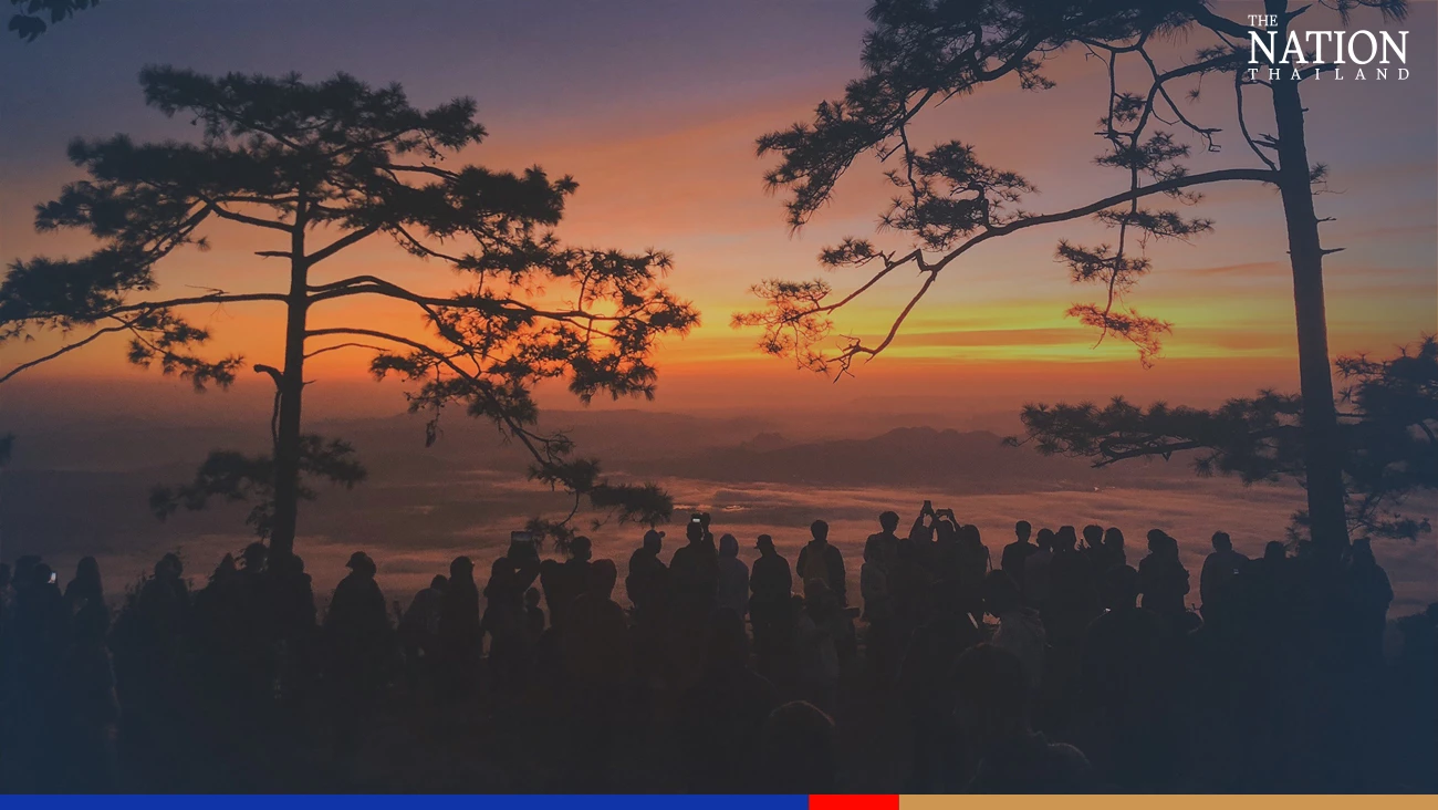 Tourists descend on Phu Kradueng National Park amid 12C temperature
