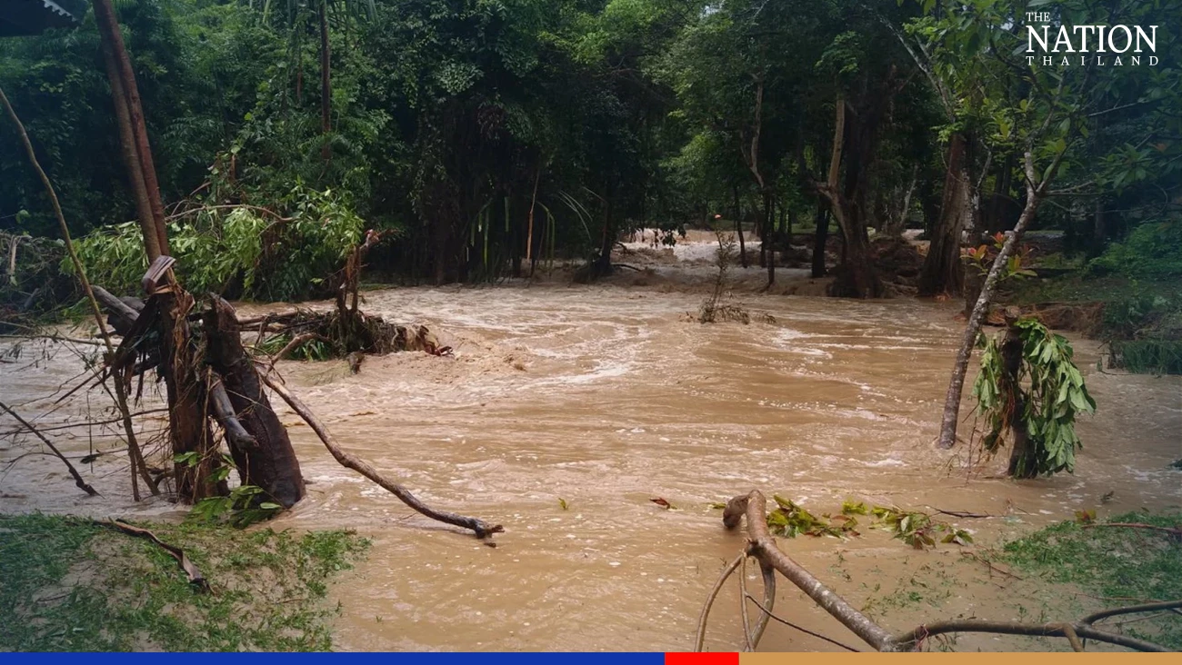 Days of heavy rain make Sri Nakarin Dam National Park too dangerous for tourists