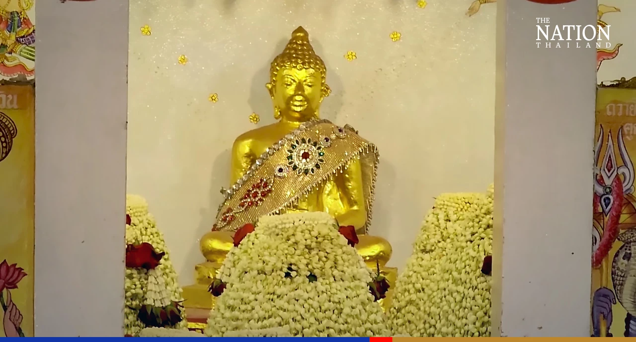 Devotee showers 429,000 garlands on Buddha idol in Chiang Mai to fulfil vow