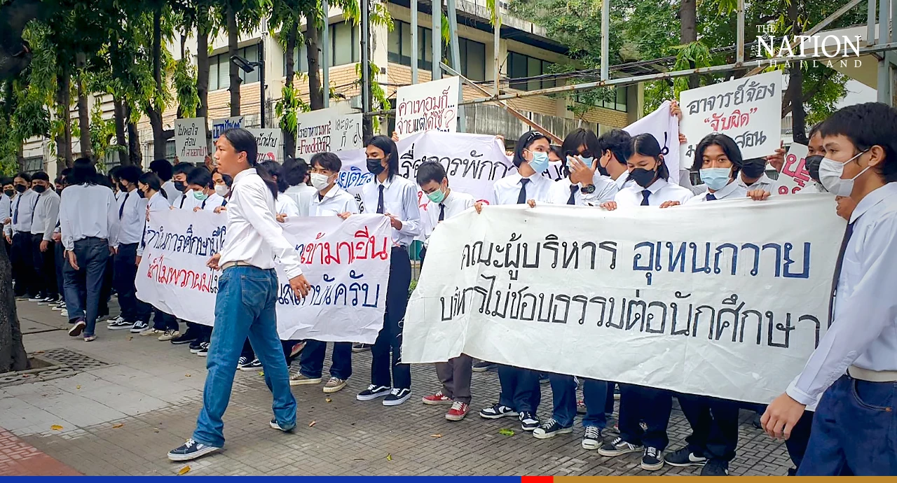 Uthenthawai Campus students protest to demand resumption of on-site classes