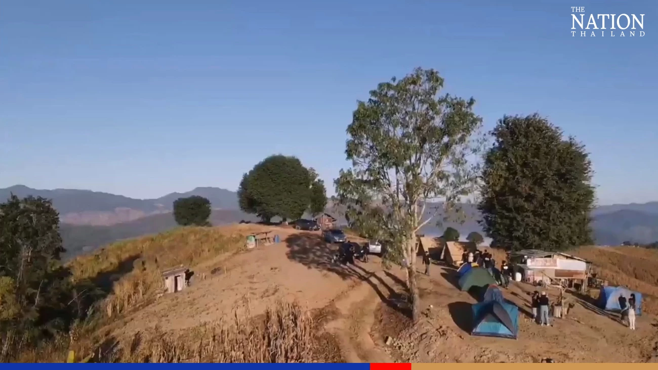 Chiang Mai tourists get high as Mon Mak mountain mists roll in for winter