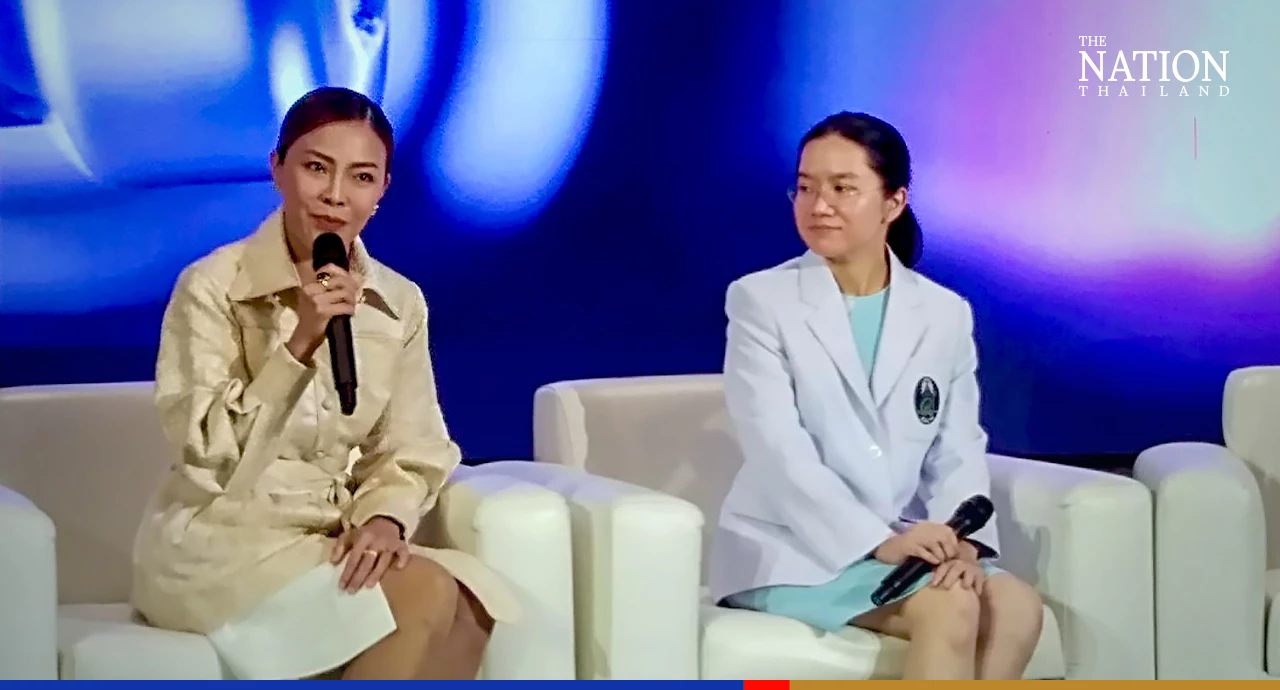 (From Left) Kittiwan Rattanachandr and  Yuvadee Pitakpatapee