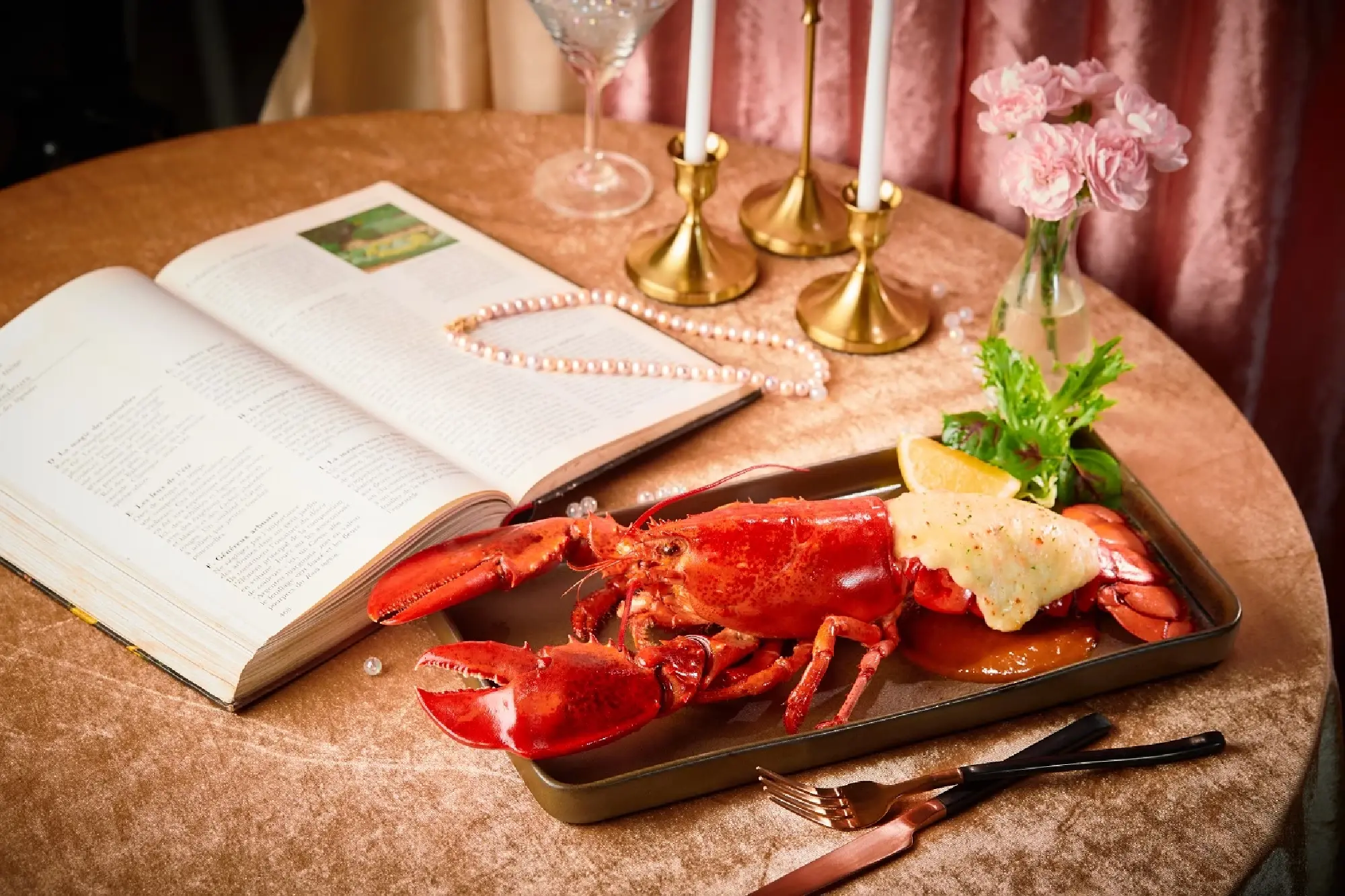 Discover unique dining experience at ONESIAM with a myriad of 10 new world-famous restaurants