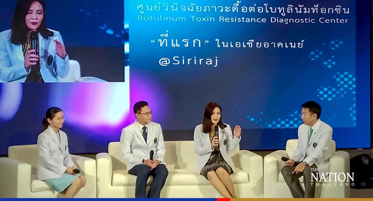 Rungsima Wanitphakdeedecha speaks on the stage.