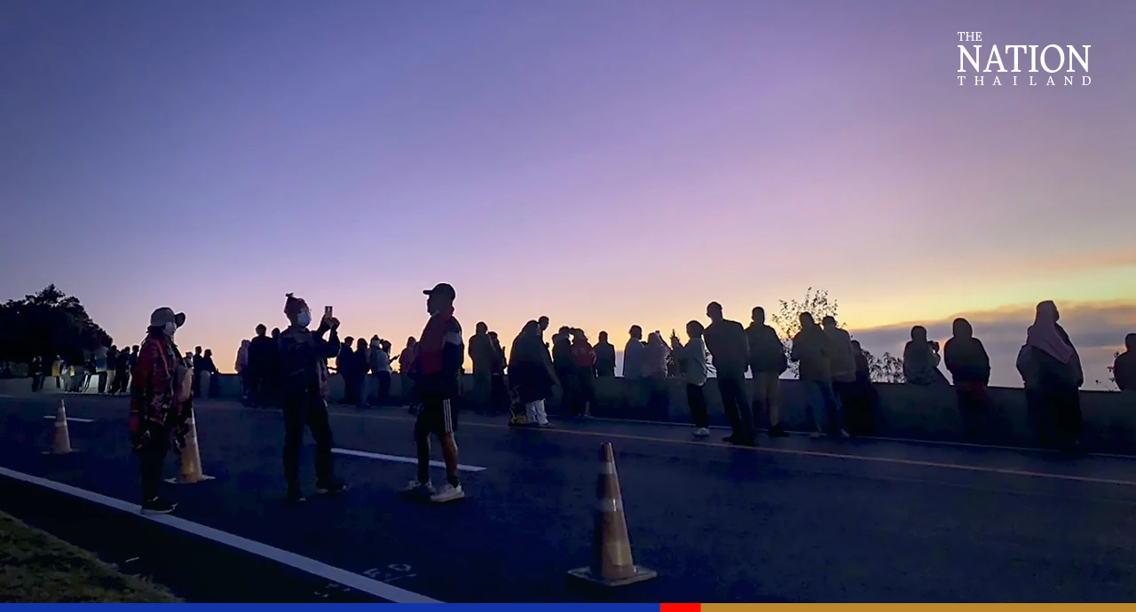 Doi Inthanon sees frozen dew for third day as temperature drops to 3 degree