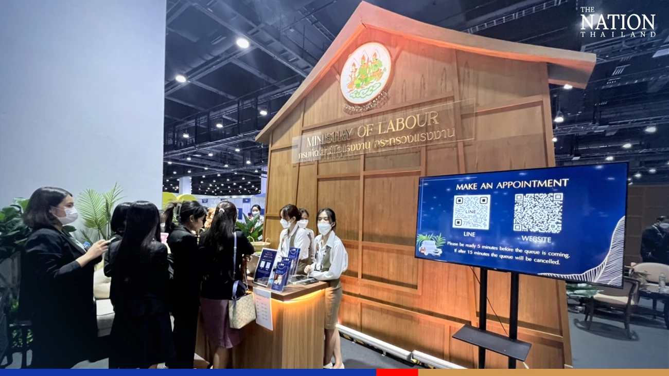 Free Thai massage for all media members at Apec 2022