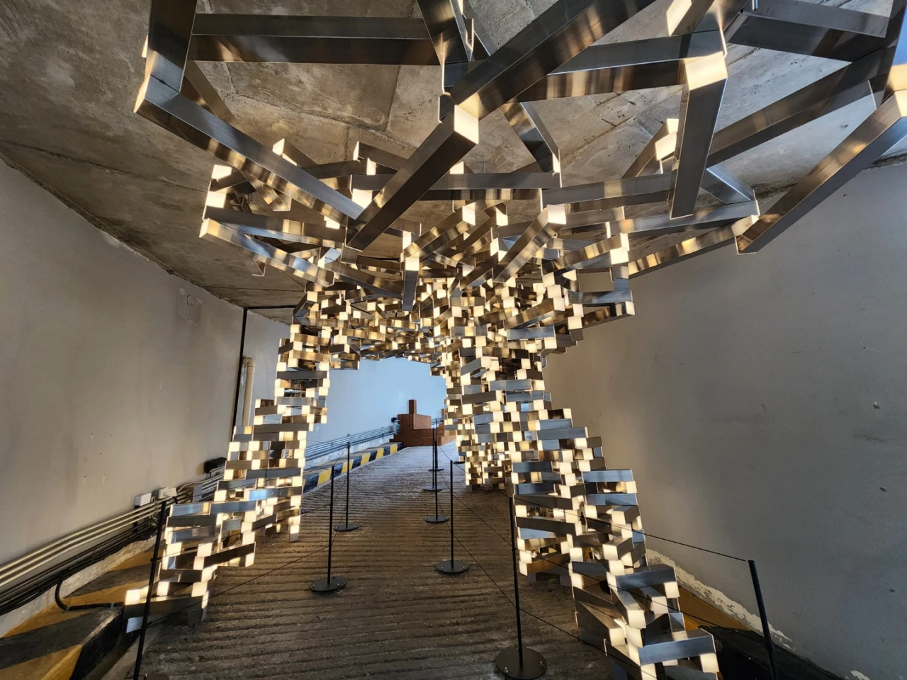 Seoul lights spiral way to urban regeneration in Asia