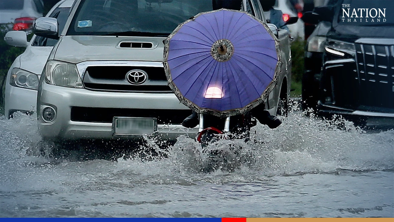 Heavy rain to hit Bangkok, 44 provinces on Saturday: Met Dept