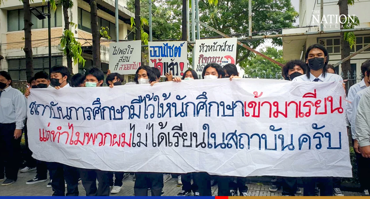 Uthenthawai Campus students protest to demand resumption of on-site classes