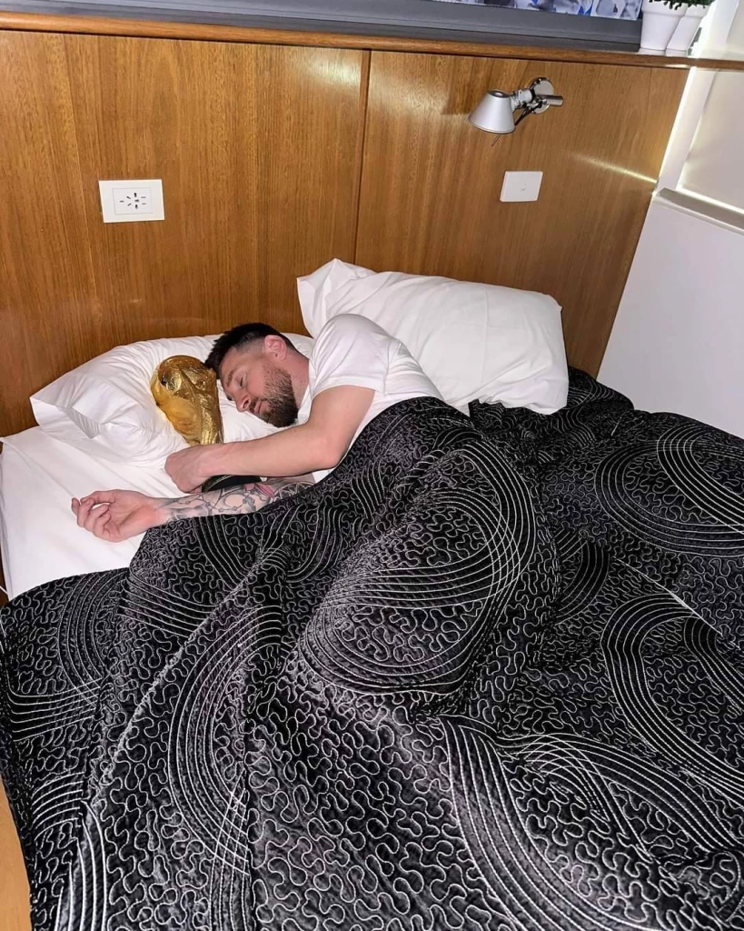 Messi wakes up with World Cup trophy in his bed