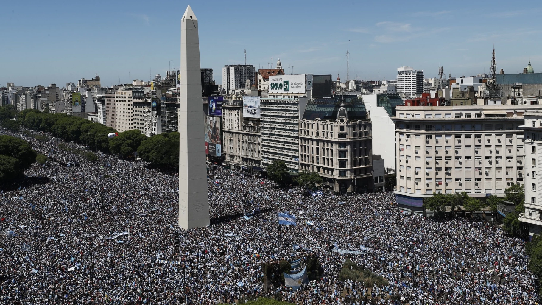Argentina's team abandon bus for helicopter at celebration parade