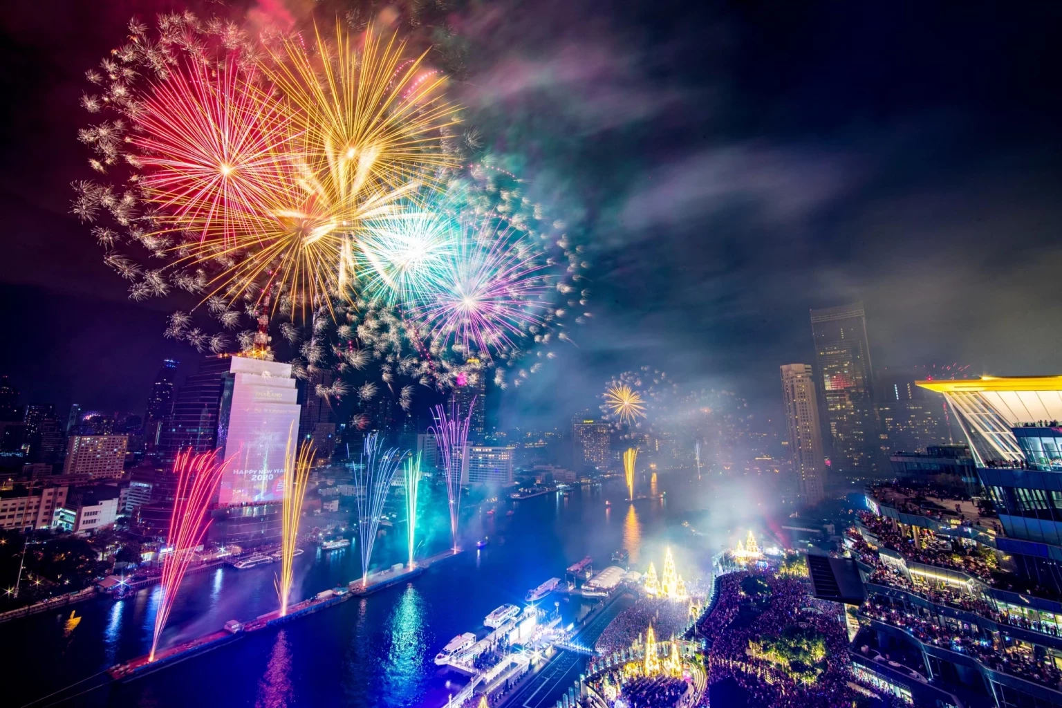 Iconsiam's New Year extravaganza puts Bangkok high on CNN list