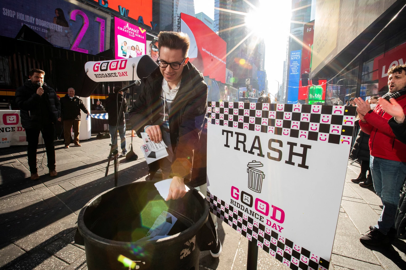 'Ukraine war,' 'pandemic,' 'falling off the beam' - Times Sq bids '22 good riddance