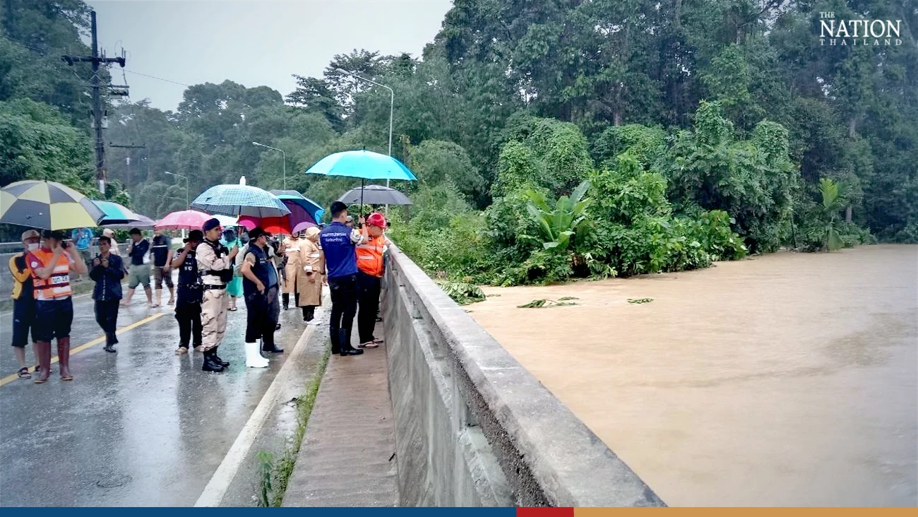3 killed as heavy rain swamps South of Thailand