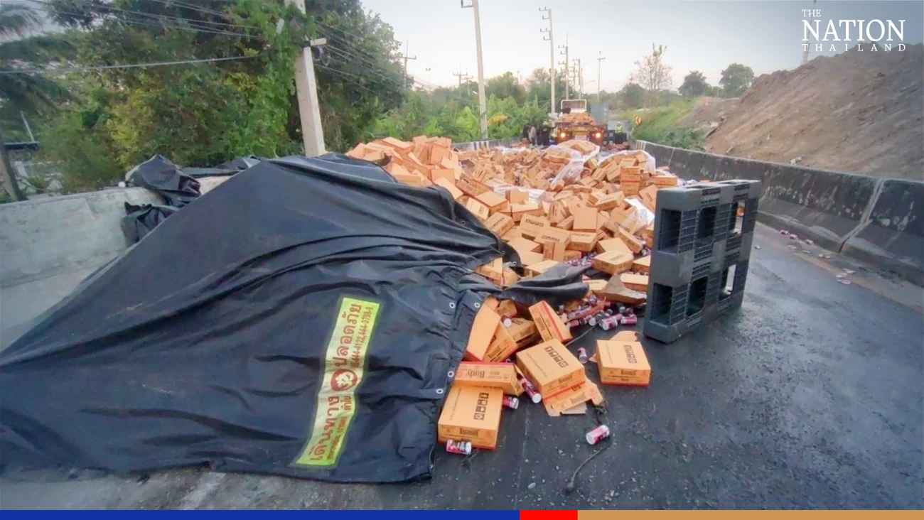 Coffee can pile-up brings traffic to a halt in Pathum Thani