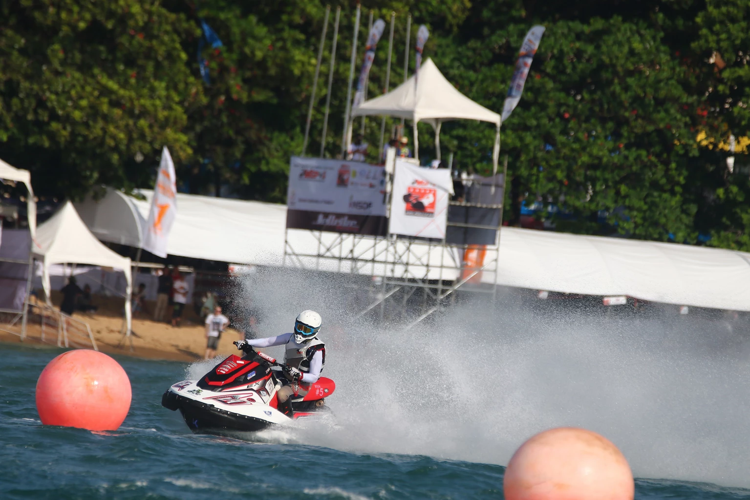 Thai Jet Ski Racers Shine at World Cup, Winning 15 Divisions