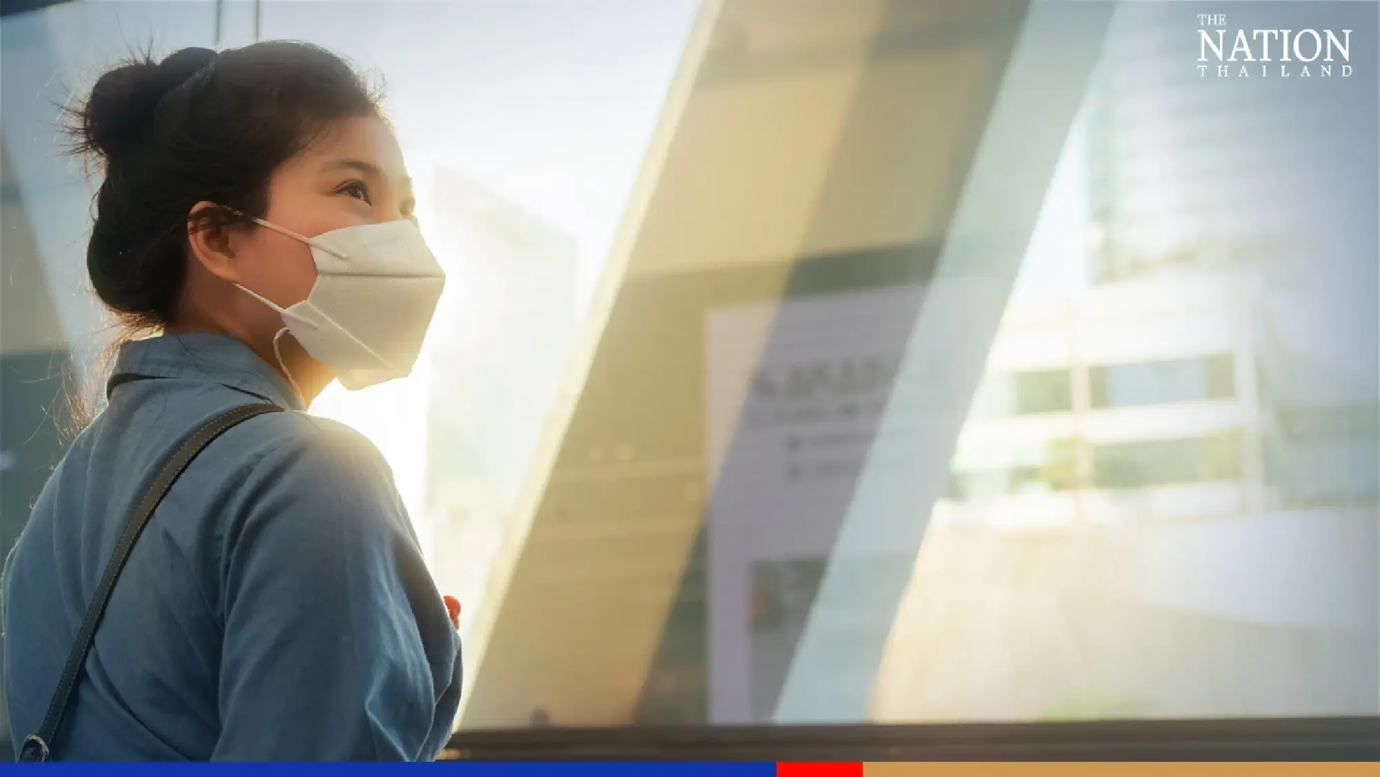 Public urged to wear face mask as air quality in 11 Bangkok districts at unsafe level