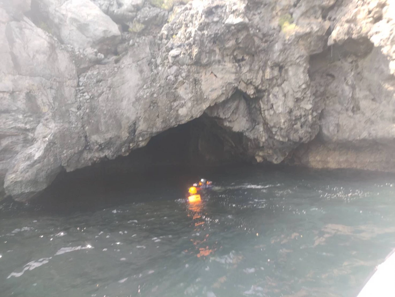 Navy scours Chumphon waters for last 5 HTMS Sukhothai crew