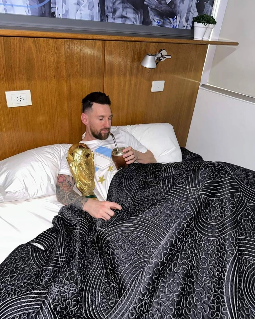 Messi wakes up with World Cup trophy in his bed