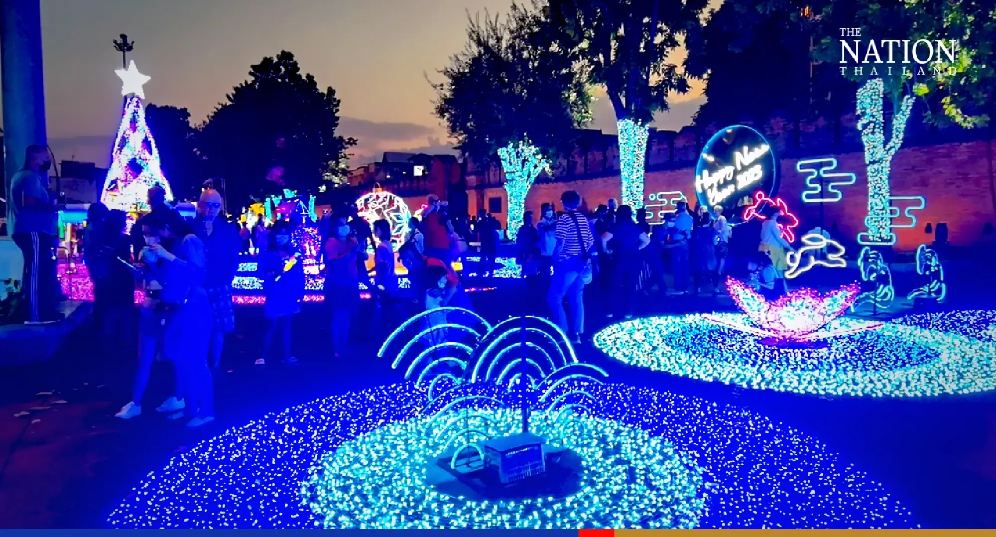 Devout Chiang Mai Buddhists call on 'Luang Por Tan Jai' for a lucky, healthy 2023