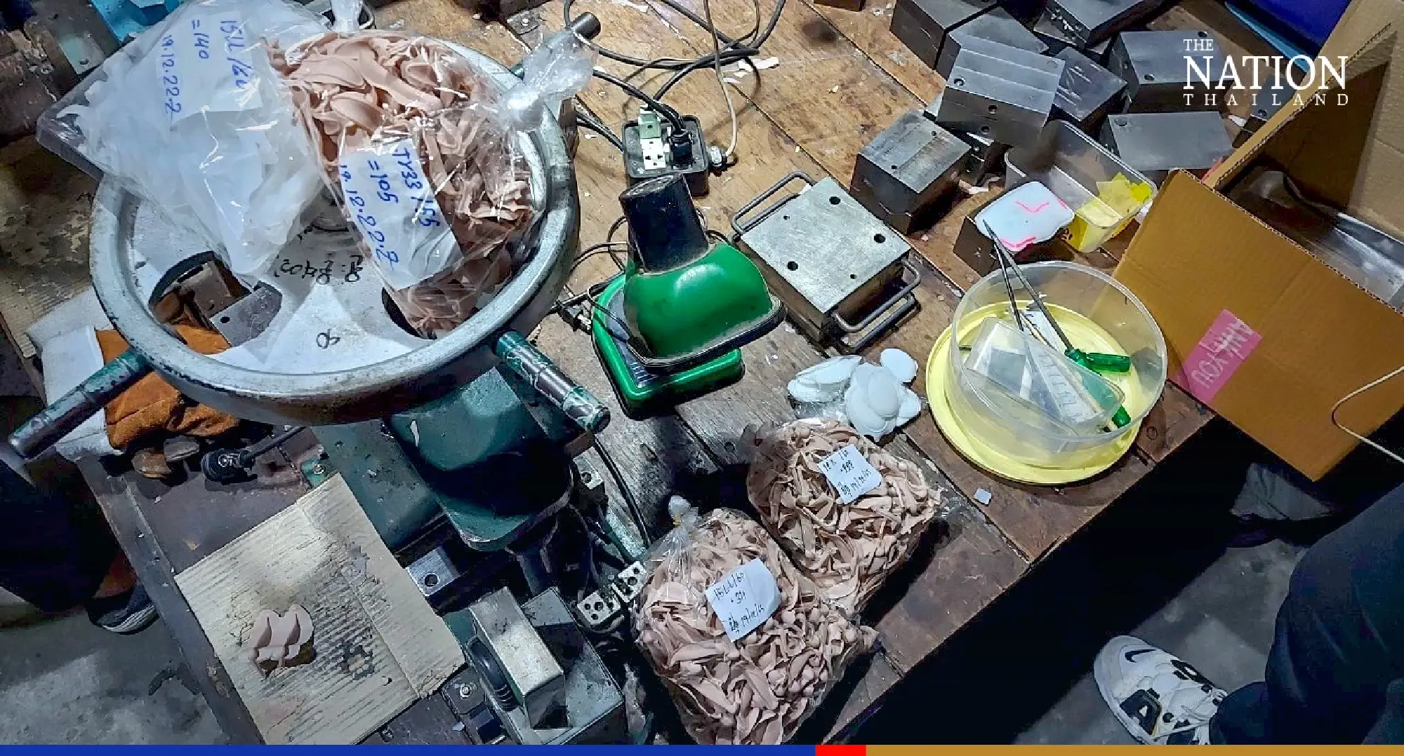 Booby trap! Police raid fake silicone factory in Suphan Buri