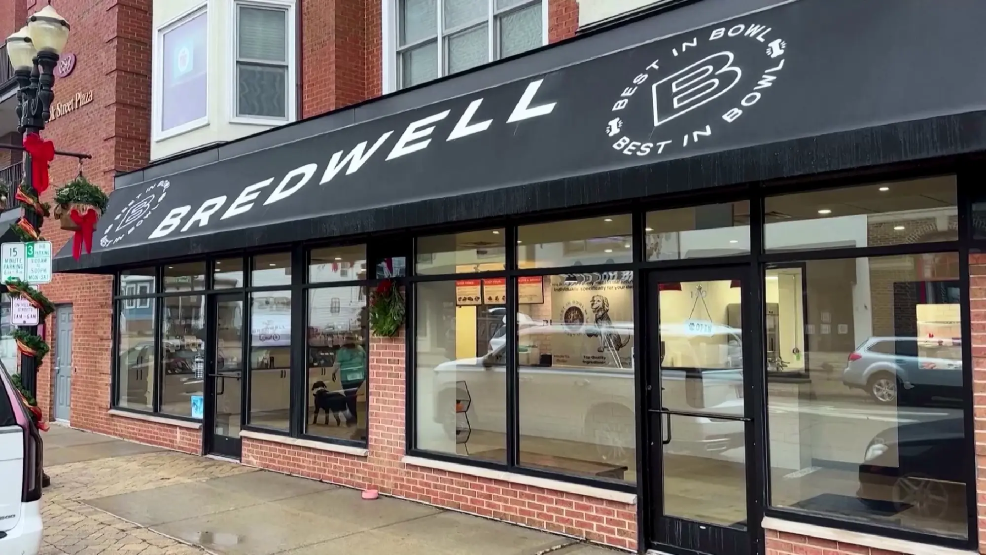 Has Chicago dining gone to the dogs? Check out this pooches-only restaurant