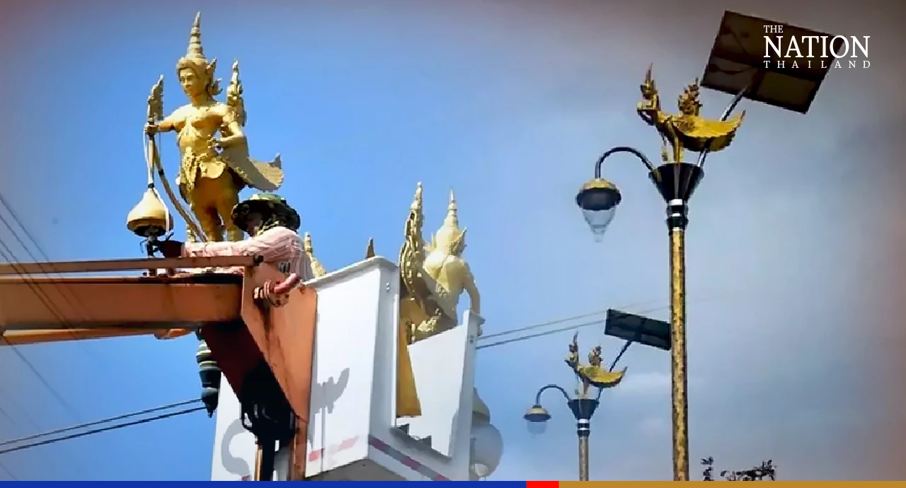 Graft busters probe purchase of street lights topped with mythical figures