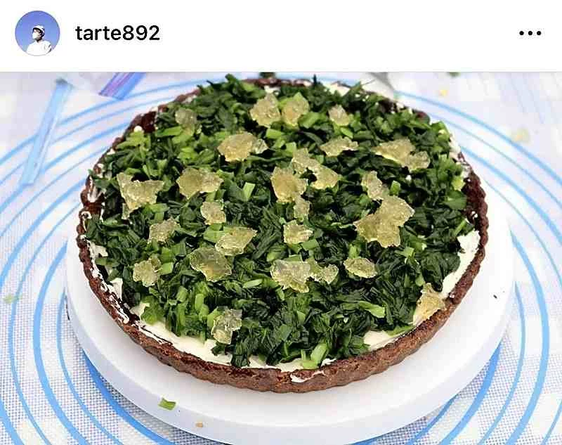 ๋Local govt official in Japan makes tarts to boost industry