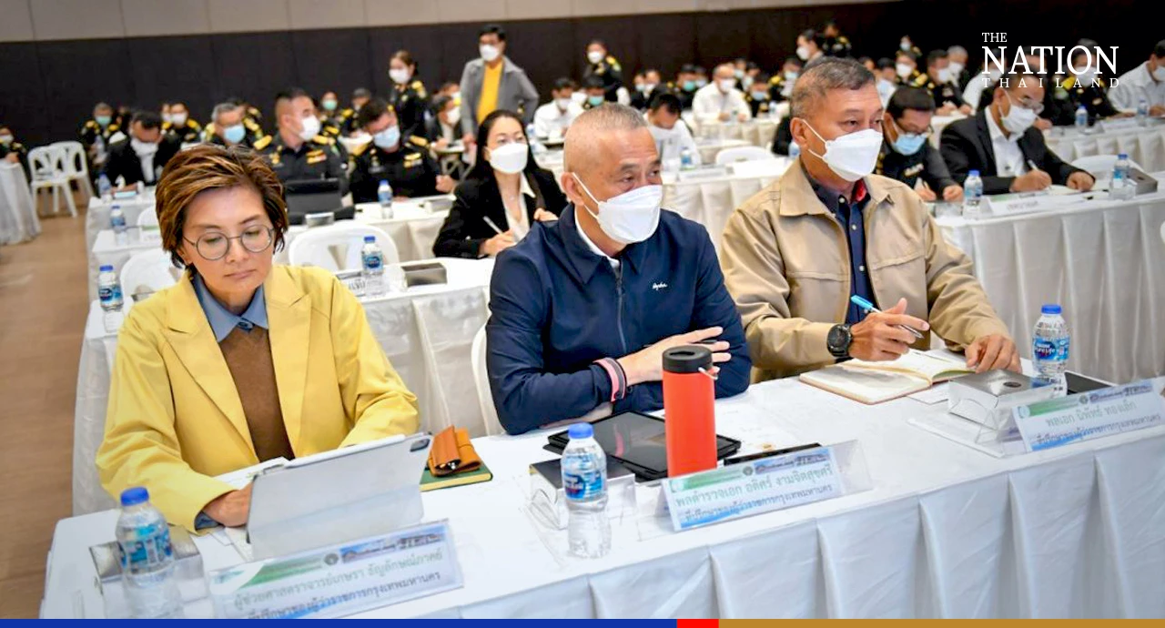 Bangkok to move forward with reorganising hawkers and vending stands