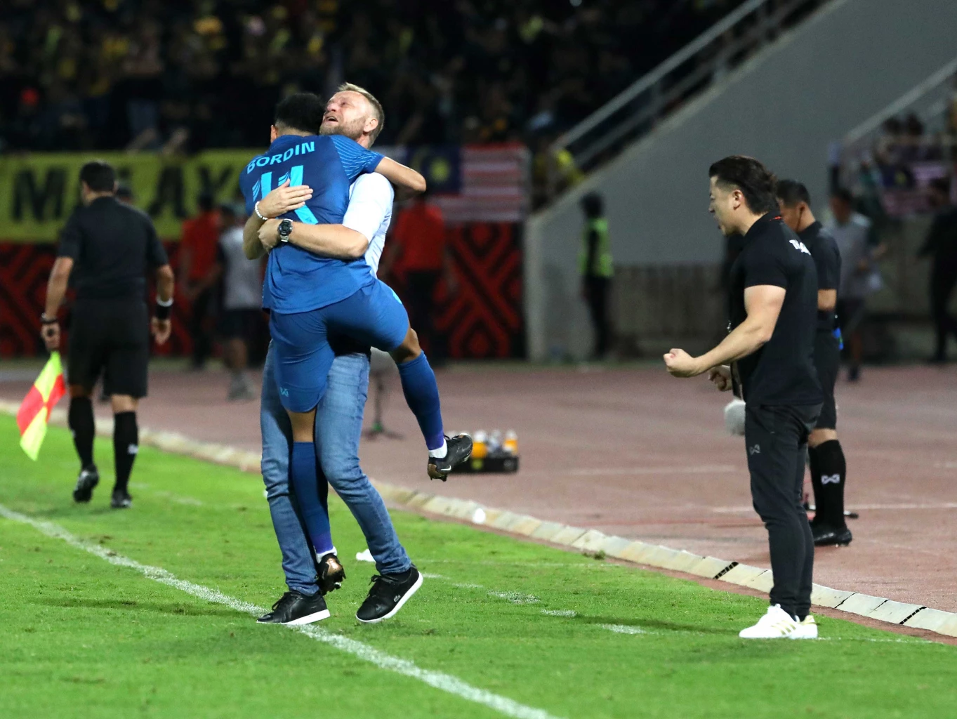 Thailand turn the tables on Malaysia to storm into AFF Cup final