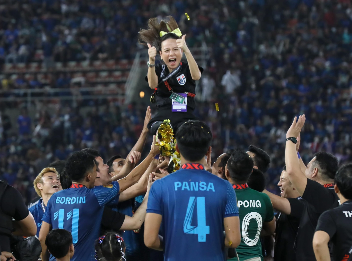 Thailand beat Vietnam 3-2 on aggregate to win their 7th AFF Championship title