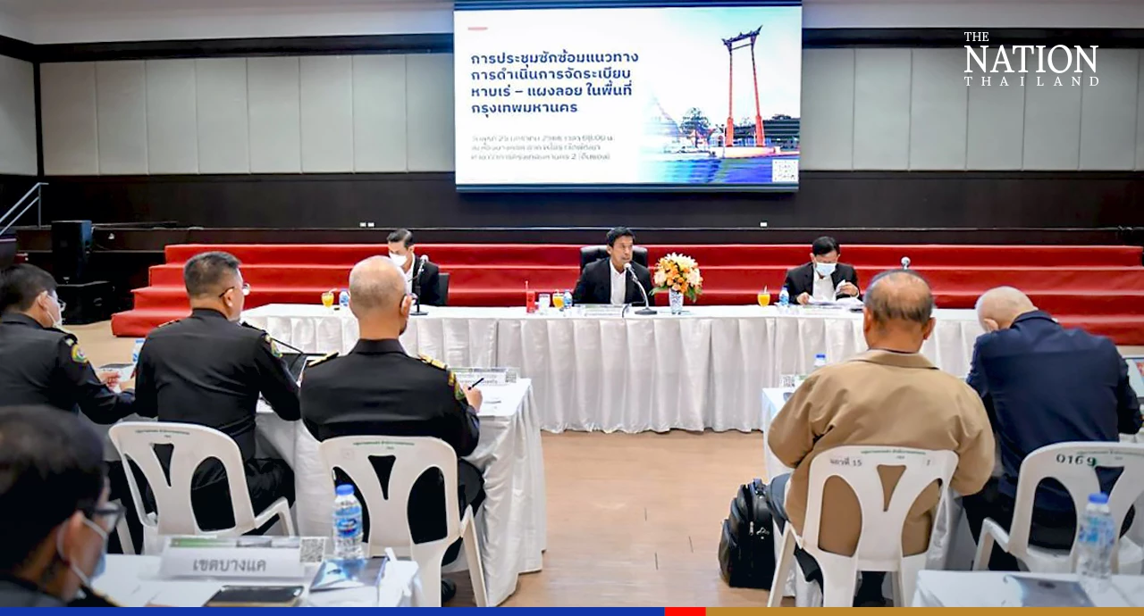 Bangkok to move forward with reorganising hawkers and vending stands