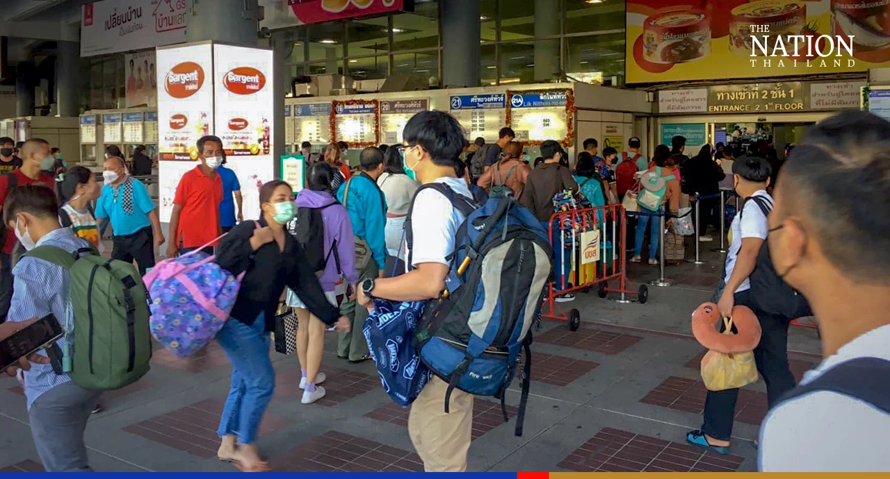 4,000 buses/vans to arrive in Bangkok today as New Year holiday ends