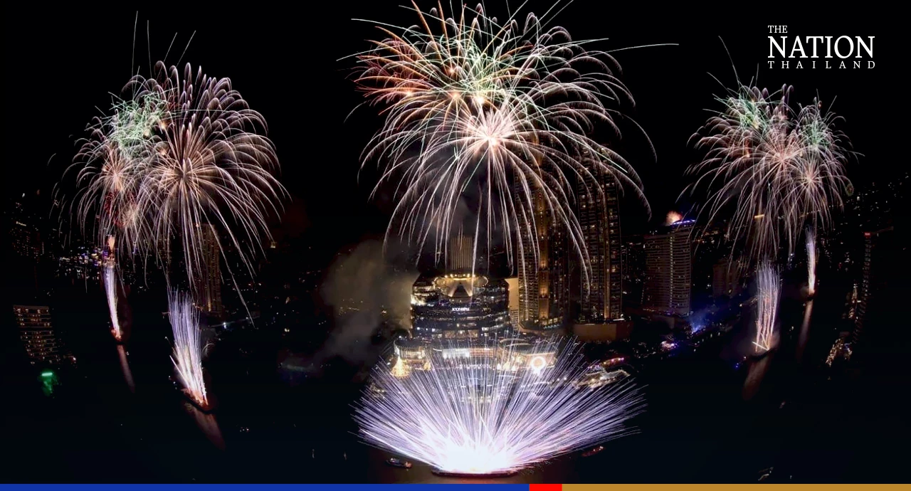 Bangkok welcomes 2023 with fantastic fireworks over the Chao Phraya
