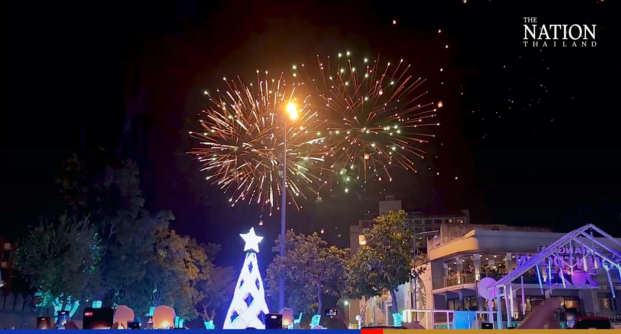 Chiang Mai welcomes 2023 with prayers, lanterns and dazzling pyrotechnics